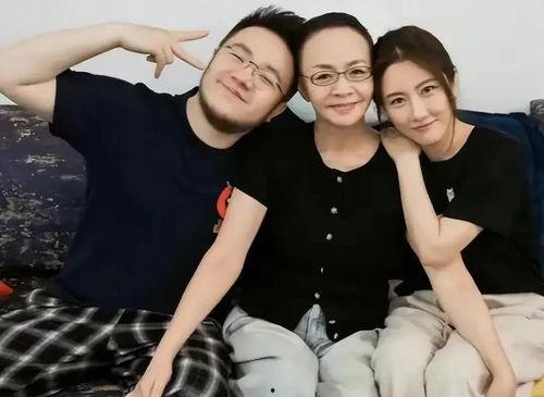 娱乐八卦吃瓜图片搞笑大全,带你领略娱乐圈的欢乐瞬间